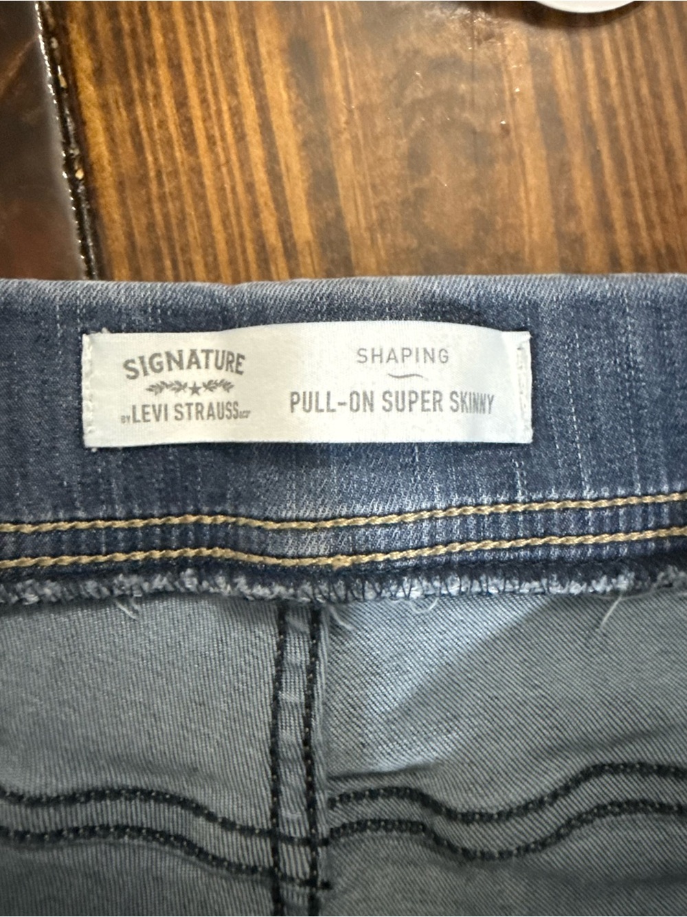 Levi Strauss Signature Pull-On Super Skinny Denim Blue Jeans Plus Size 22W - Picture 3 of 7
